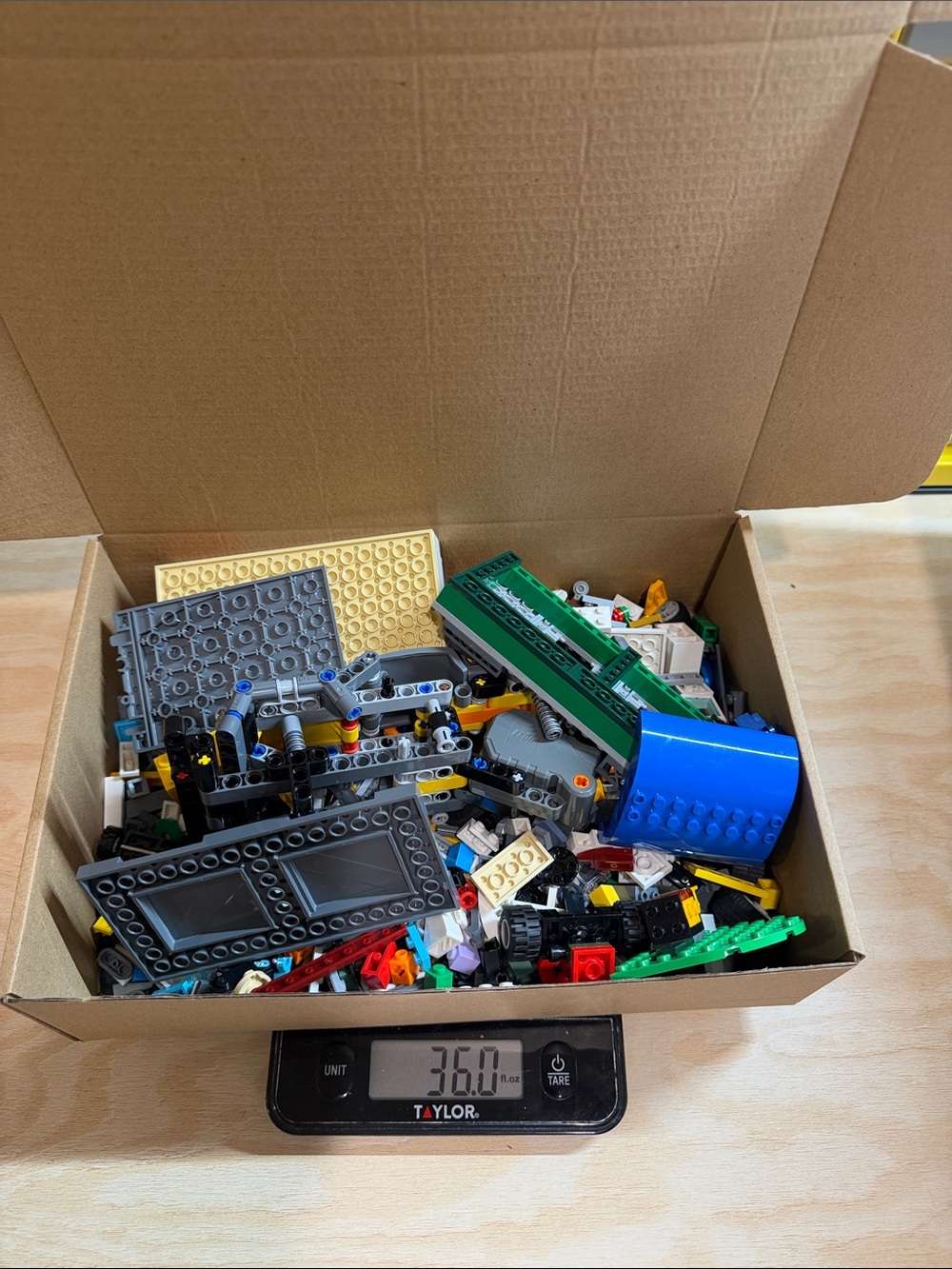 Bulk Mixed Lego Bricks Parts Pieces Lot, Clean Genuine Lego 2 LB